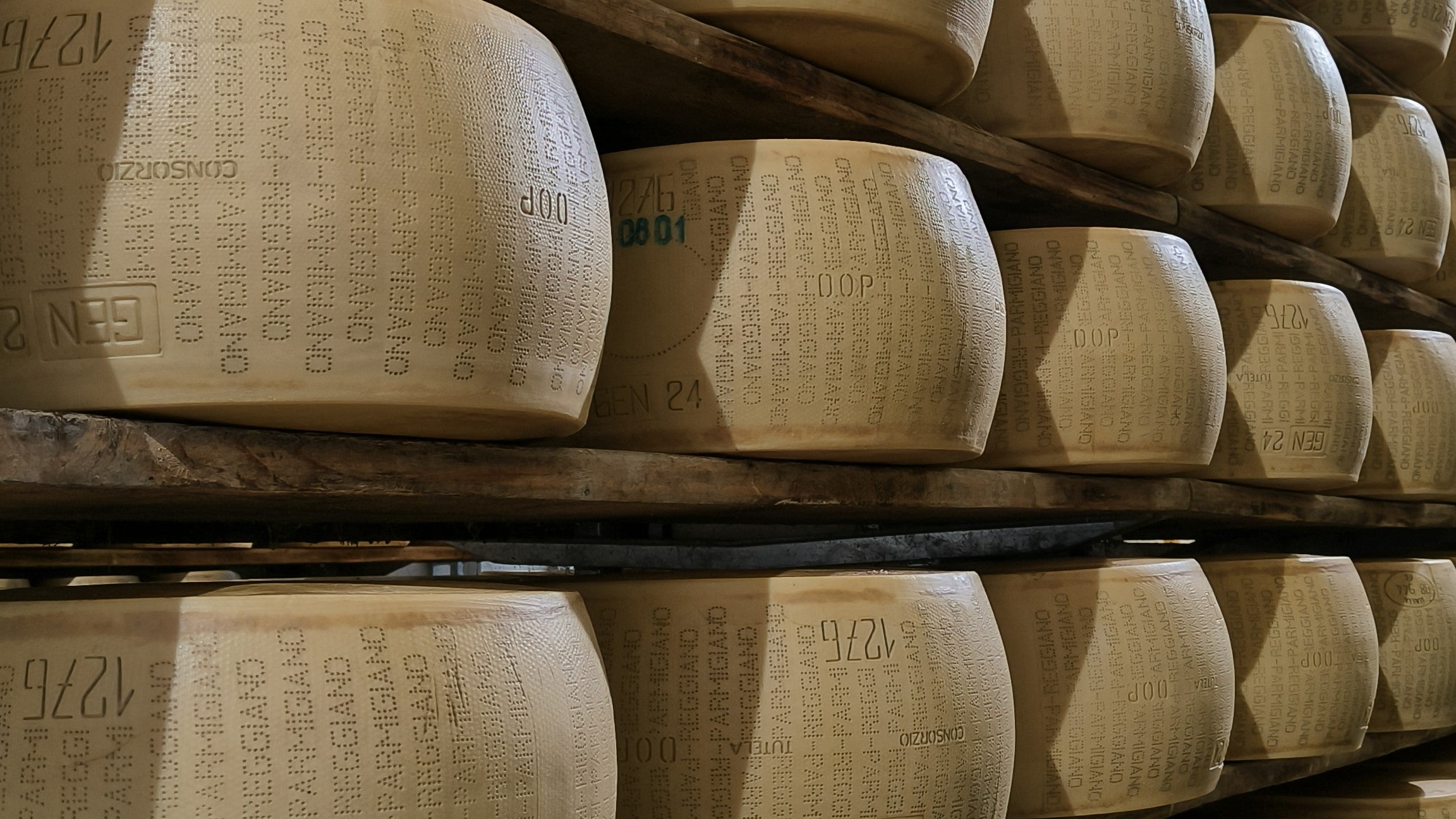 Hvordan opbevarer man Parmigiano Reggiano?